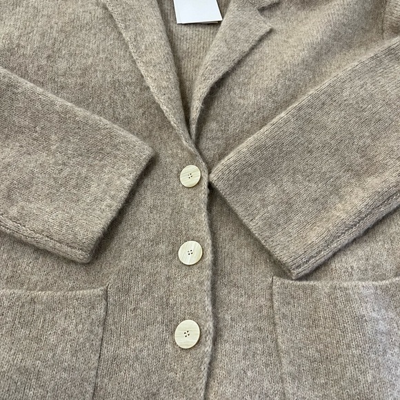 THEORY 
Melisandre Wool-Blend Coat - Beige - Picture 10 of 15